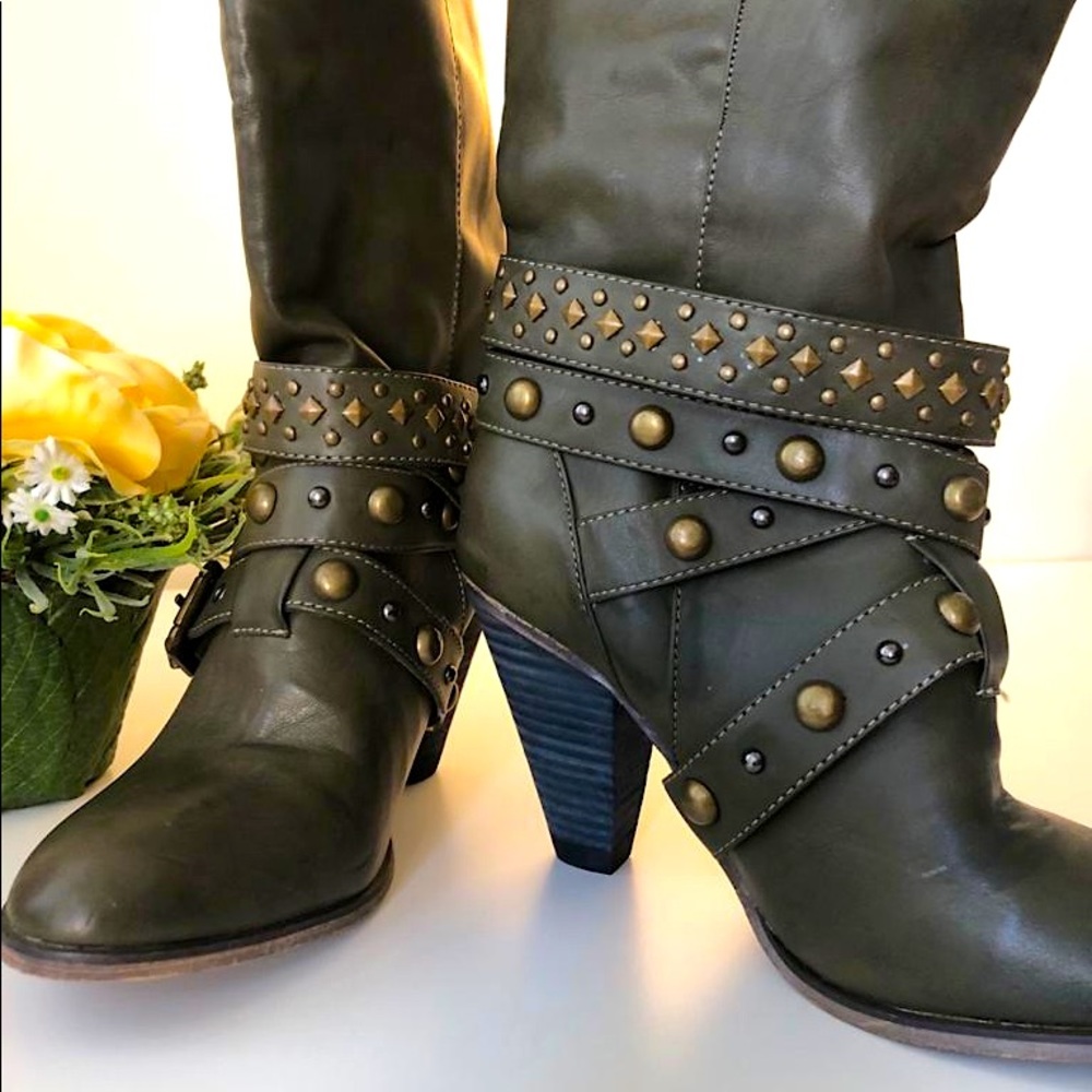 Fashionable Ladies boots